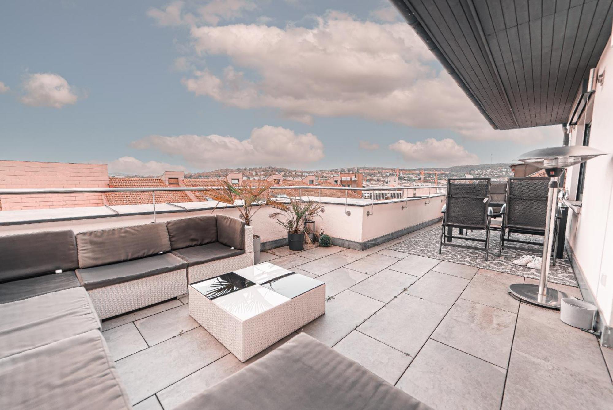 Luxurious Penthouse Apartment Stuttgart Exterior photo